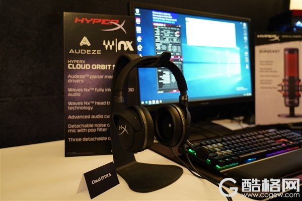 HyperX游戏耳机多款齐发：首次蓝牙、头部追踪