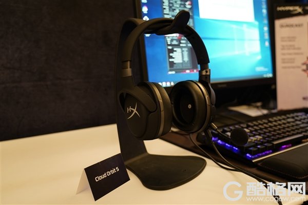 HyperX游戏耳机多款齐发：首次蓝牙、头部追踪