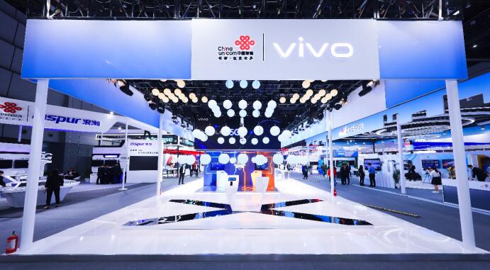 vivo参加中国联通全球产业链合作伙伴大会 同步在上海开设全国首家5G体验专区
