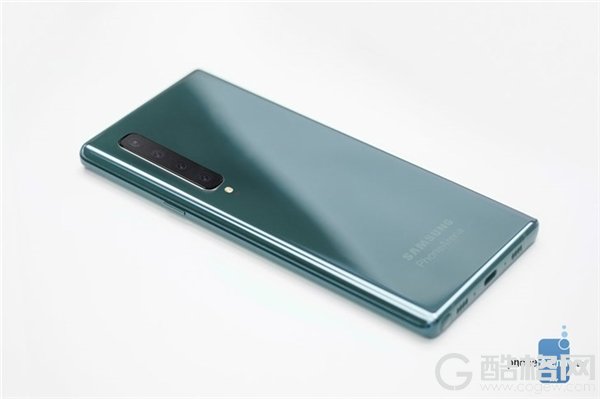 外媒放出三星Note 10渲染图：外形很好很强大