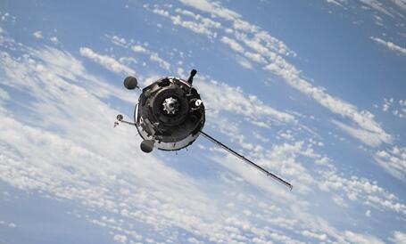 奇迹 NASA修好了飞出太阳系的旅行者2号