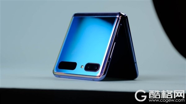 三星万元折叠屏新机Galaxy Z Flip销售一空 超出预期