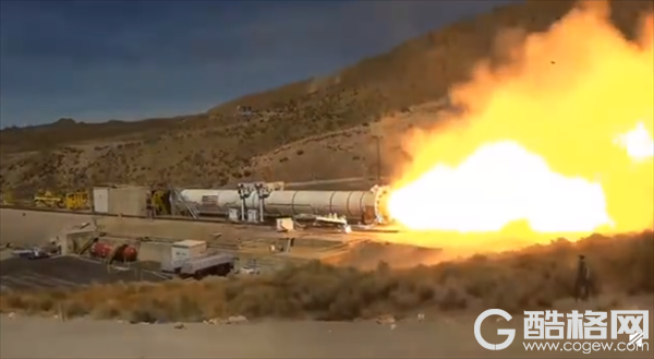 史上最强大助推器！美国NASA登月火箭发射器测试曝光：火柱上百米