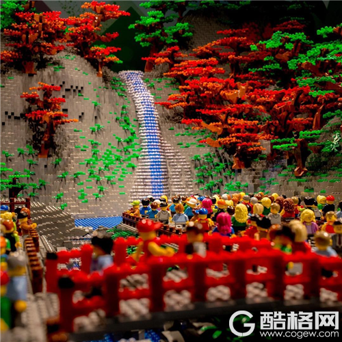 日本乐高大神用5万零件还原名画 打造浮世绘3D立体版