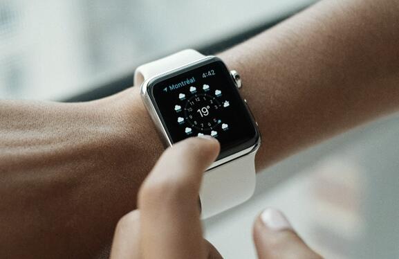 苹果手表开始收集用户心率数据：为神秘新品做准备